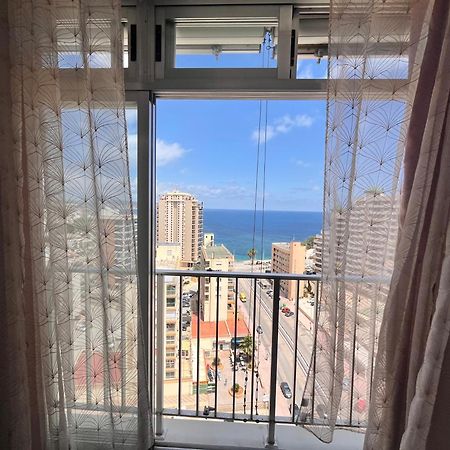Calpe Sea View Apartment: Beachside Comfort with Wi-Fi and Parking Exterior photo