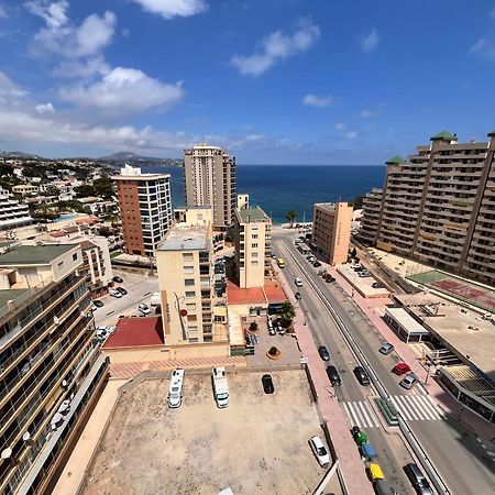 Calpe Sea View Apartment: Beachside Comfort with Wi-Fi and Parking Exterior photo