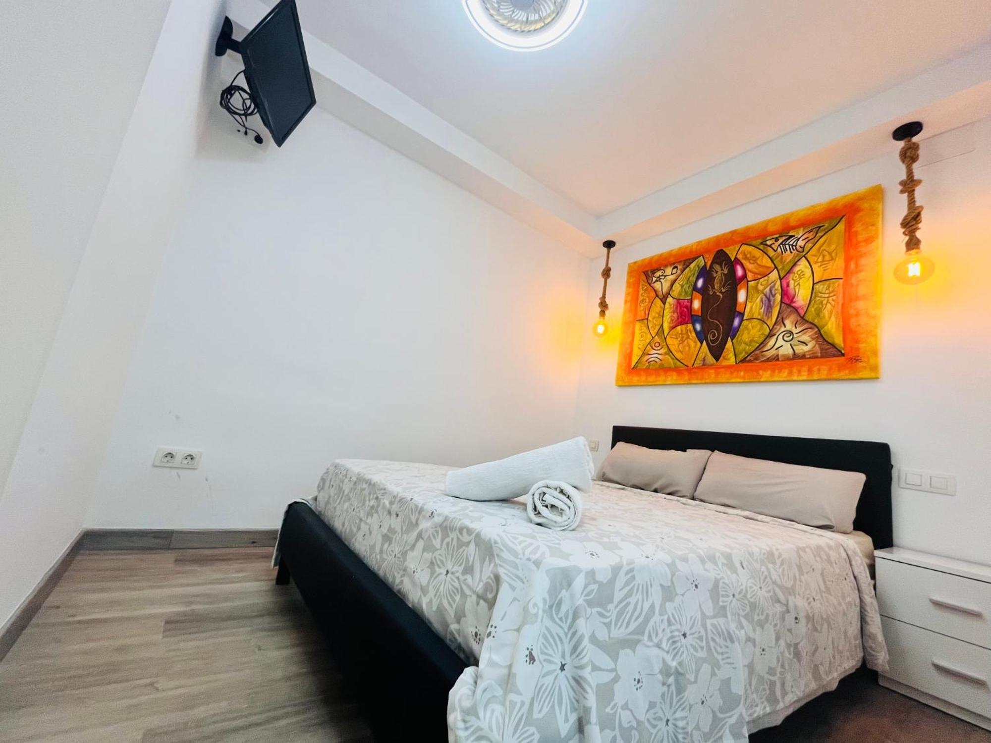 Calpe Sea View Apartment: Beachside Comfort with Wi-Fi and Parking Exterior photo